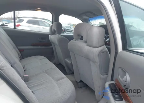 2002 Buick Lesabre Custom from USA, damaged, VIN 1G4HP54K82U288333